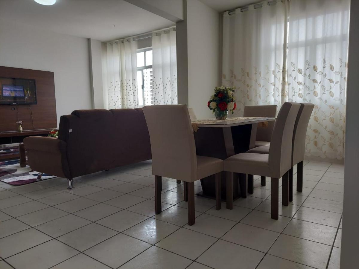 Apartamento Na Barra Avenida Appartamento Salvador Esterno foto